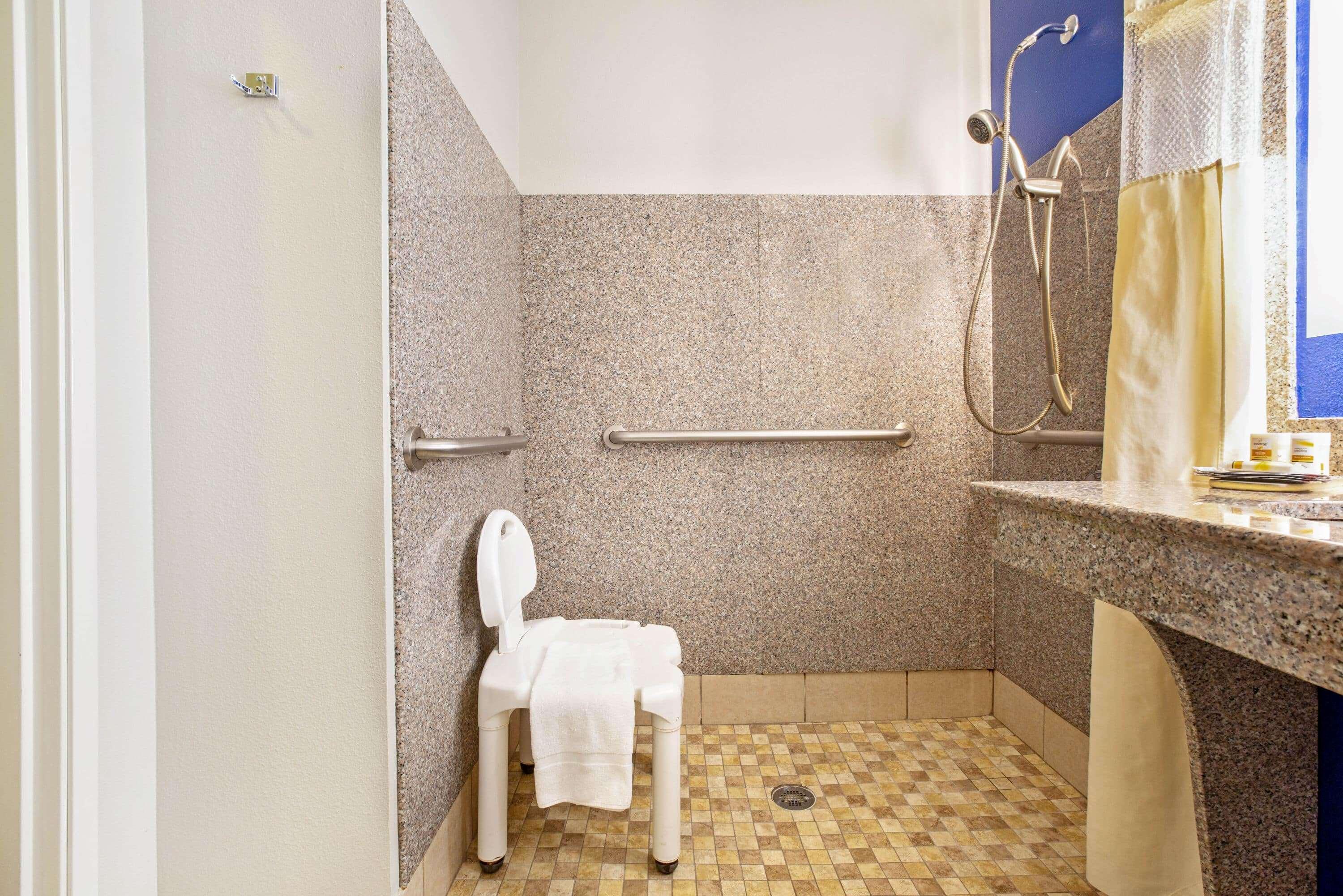 La Quinta By Wyndham Ne Long Beach/Cypress Hawaiian Gardens Ngoại thất bức ảnh