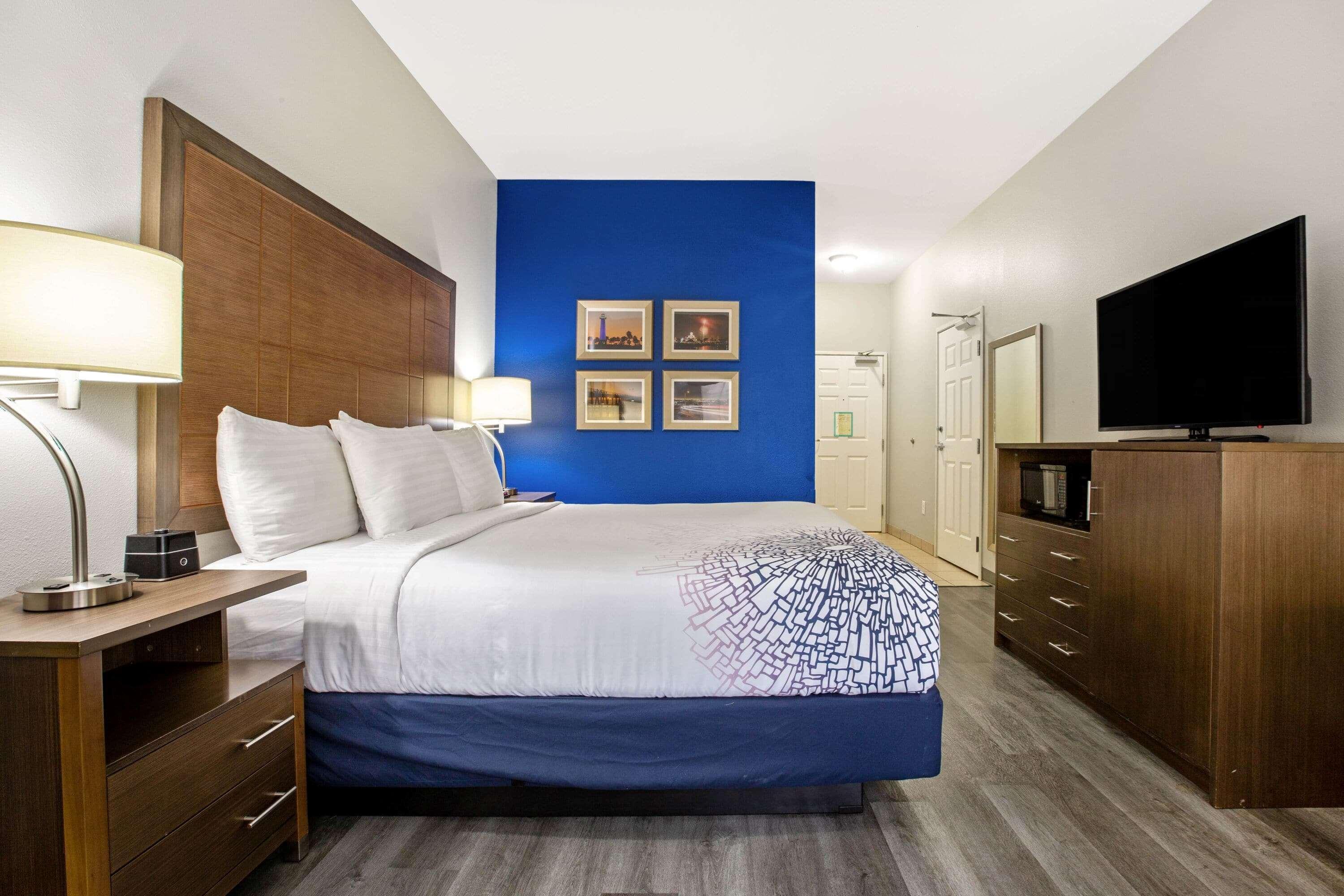 La Quinta By Wyndham Ne Long Beach/Cypress Hawaiian Gardens Ngoại thất bức ảnh