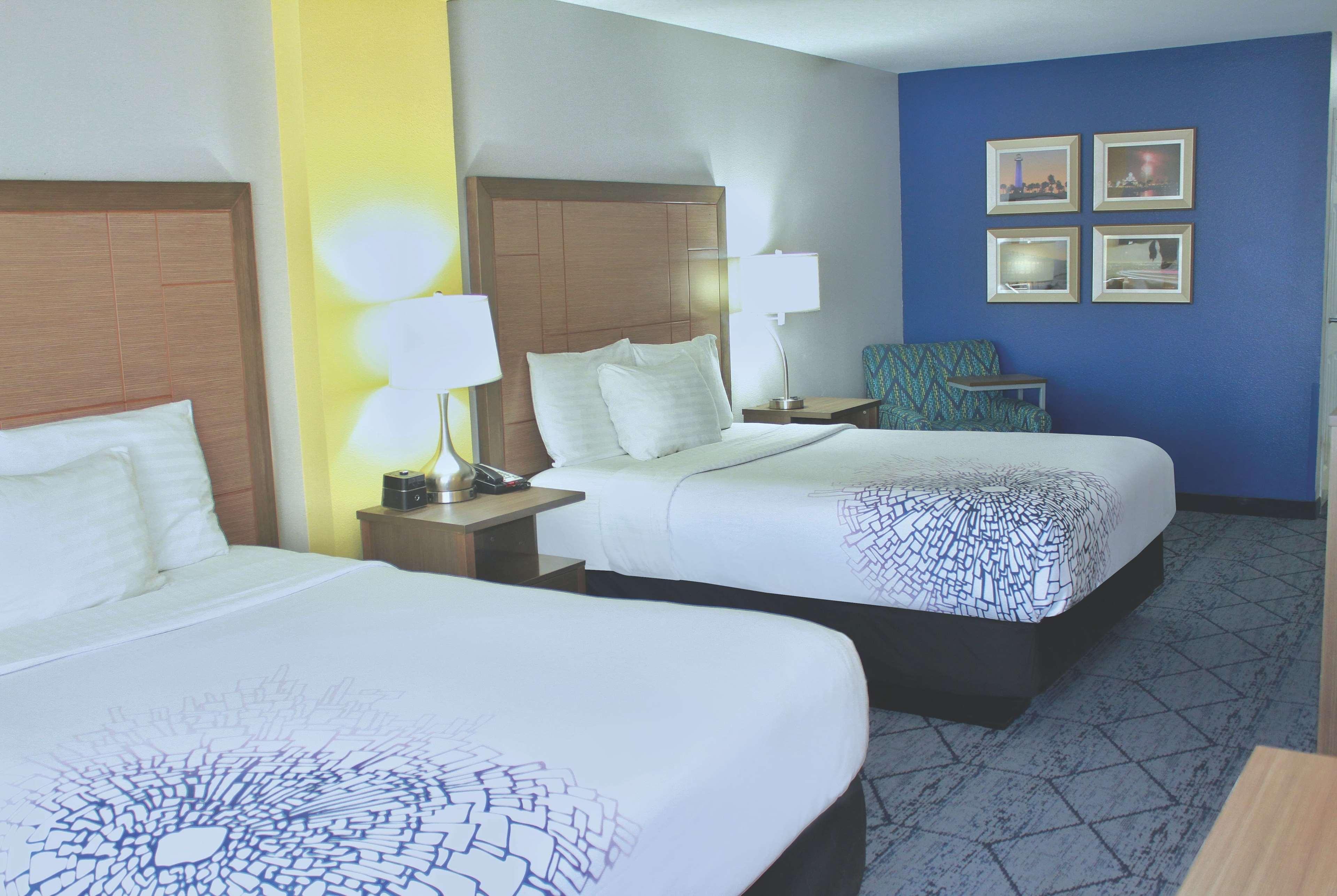 La Quinta By Wyndham Ne Long Beach/Cypress Hawaiian Gardens Ngoại thất bức ảnh