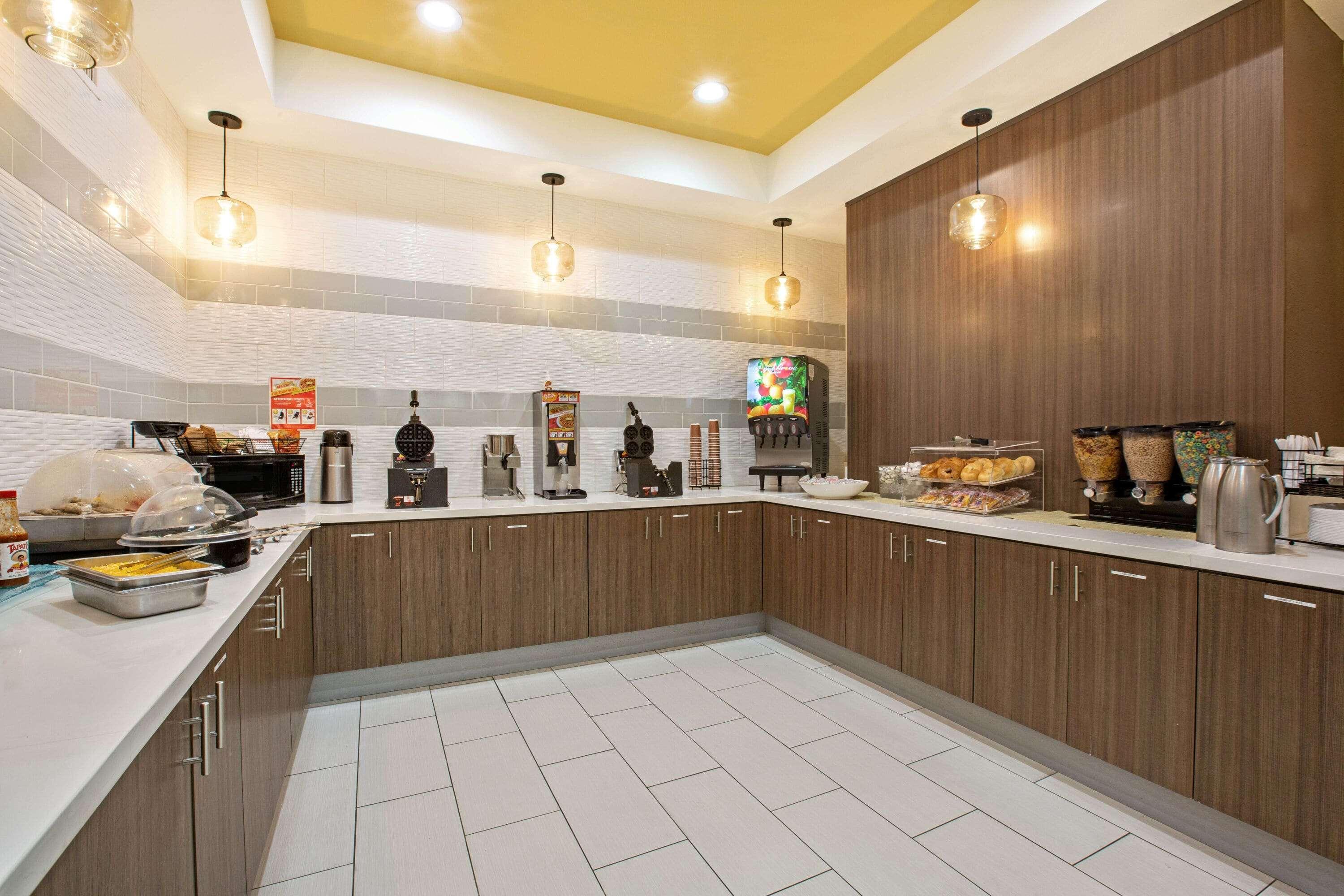 La Quinta By Wyndham Ne Long Beach/Cypress Hawaiian Gardens Ngoại thất bức ảnh