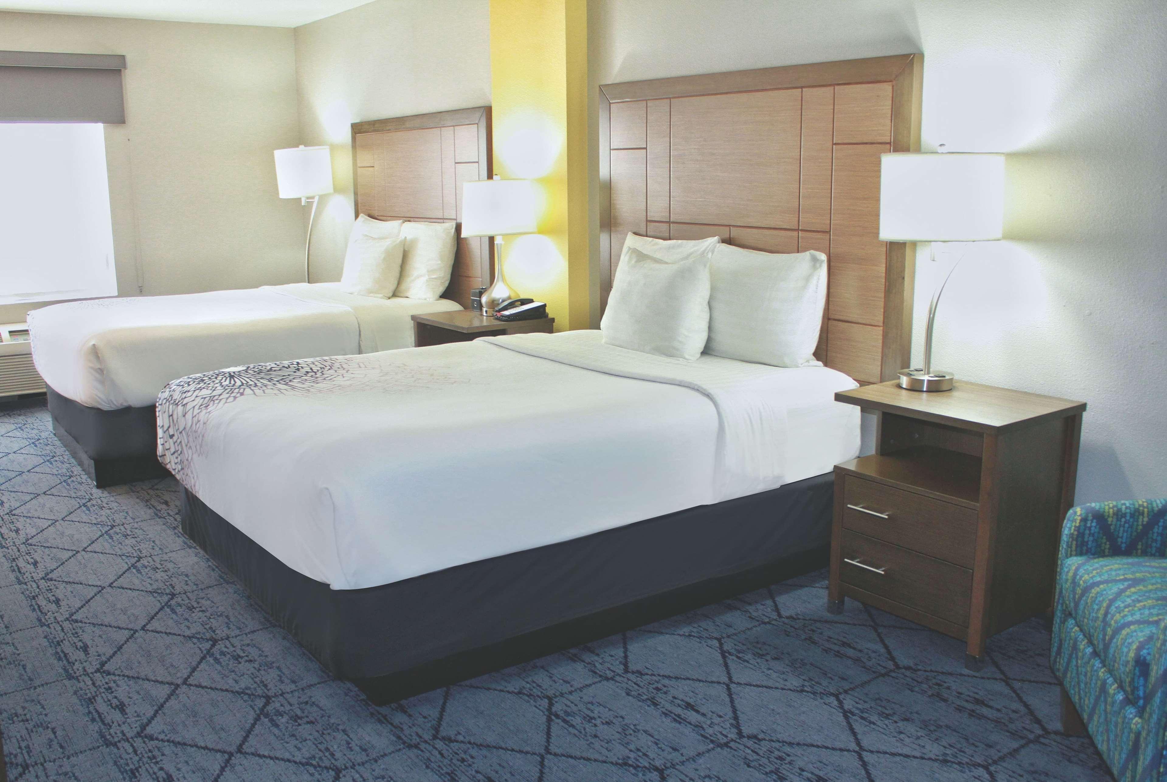 La Quinta By Wyndham Ne Long Beach/Cypress Hawaiian Gardens Ngoại thất bức ảnh