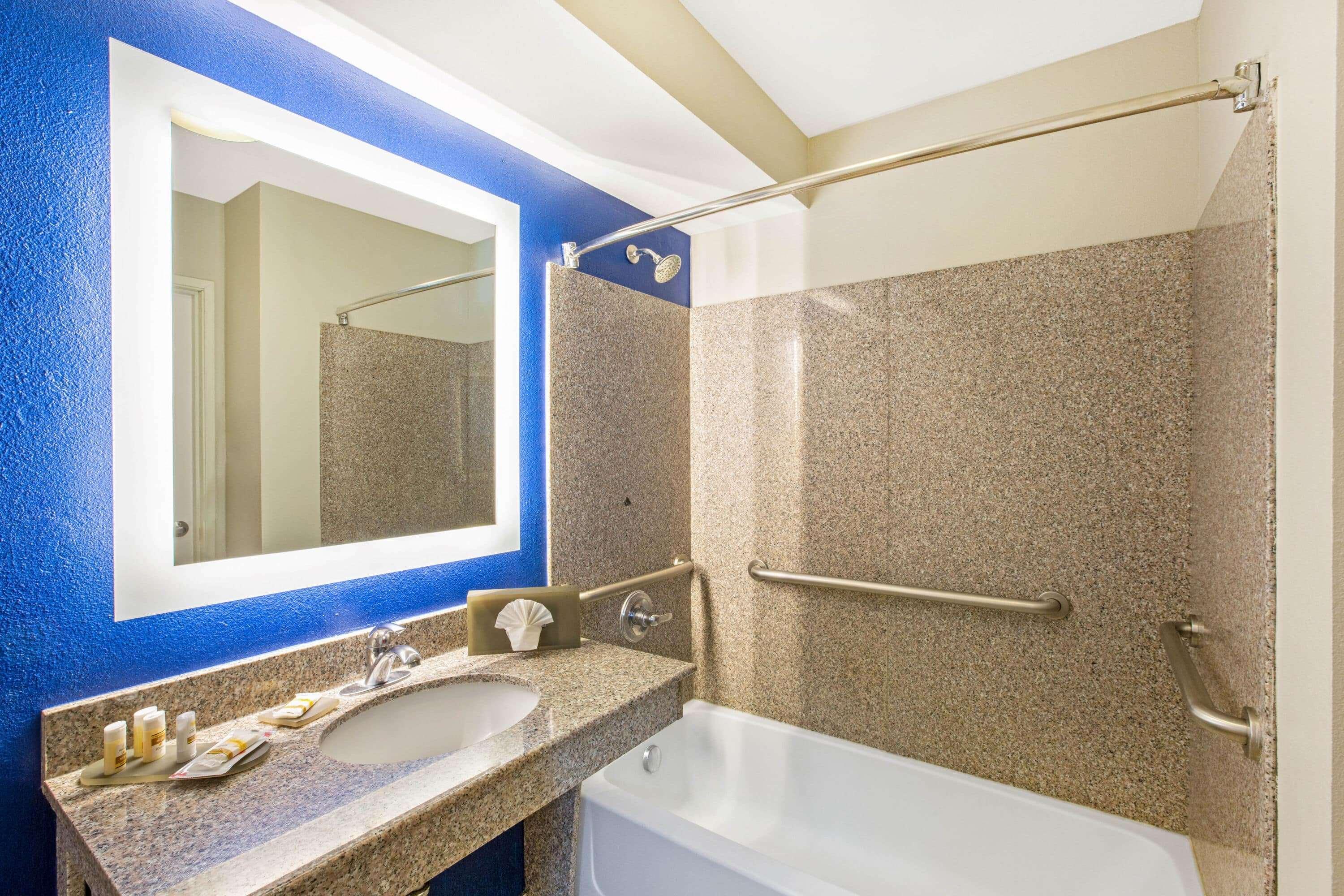 La Quinta By Wyndham Ne Long Beach/Cypress Hawaiian Gardens Ngoại thất bức ảnh