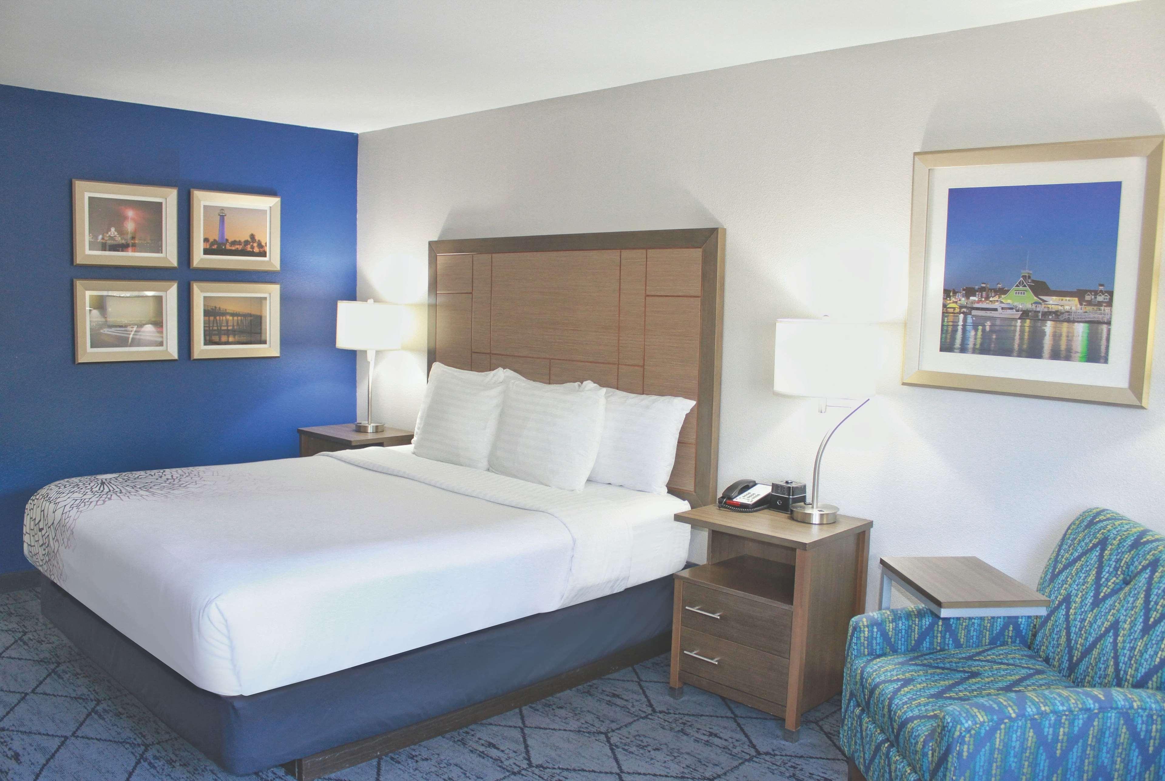 La Quinta By Wyndham Ne Long Beach/Cypress Hawaiian Gardens Ngoại thất bức ảnh
