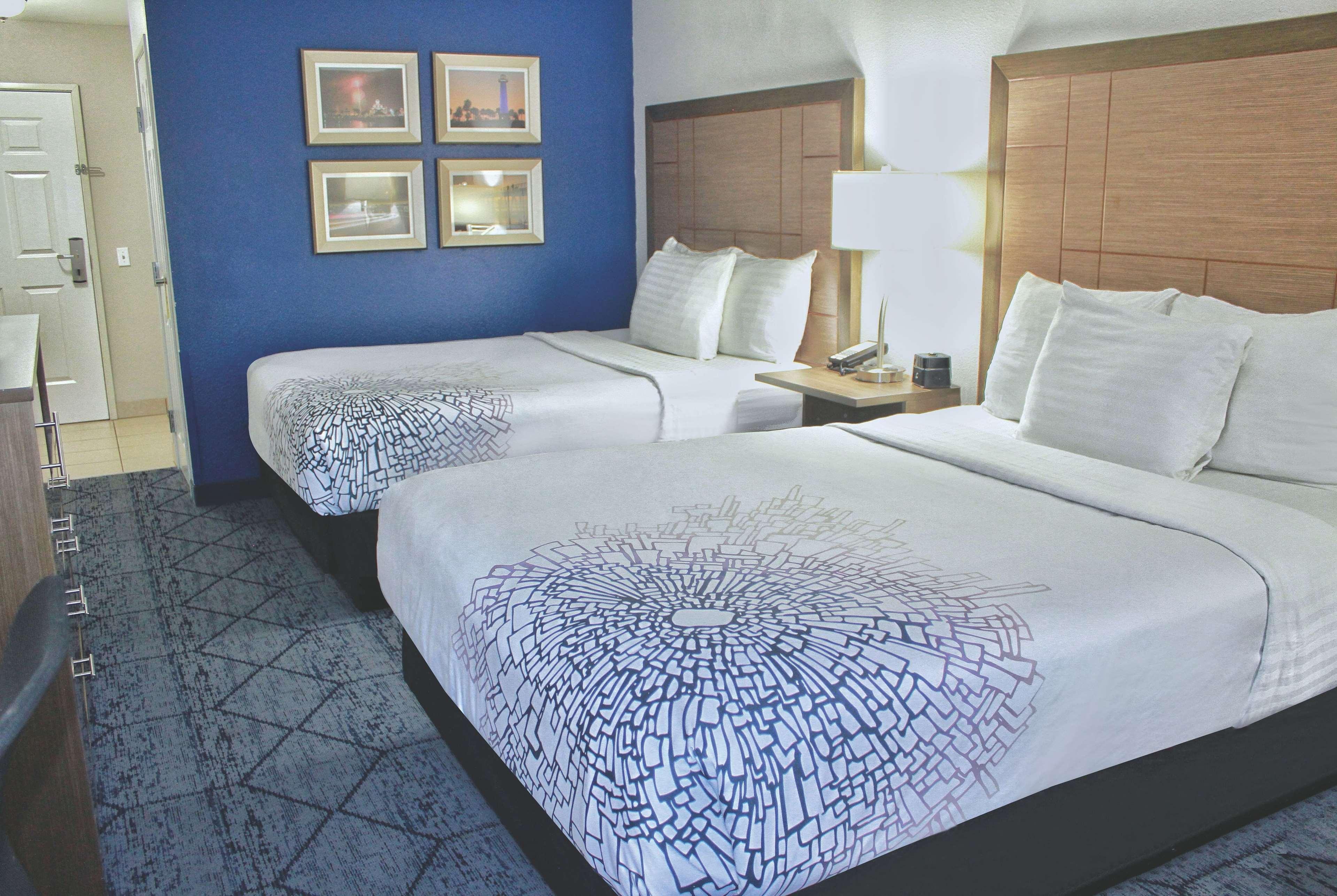 La Quinta By Wyndham Ne Long Beach/Cypress Hawaiian Gardens Ngoại thất bức ảnh