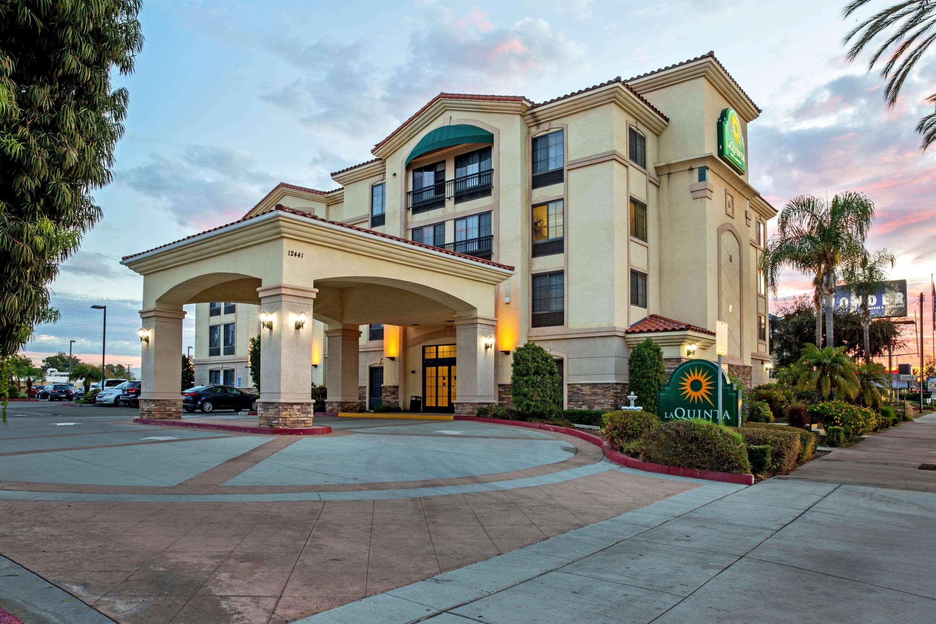 La Quinta By Wyndham Ne Long Beach/Cypress Hawaiian Gardens Ngoại thất bức ảnh
